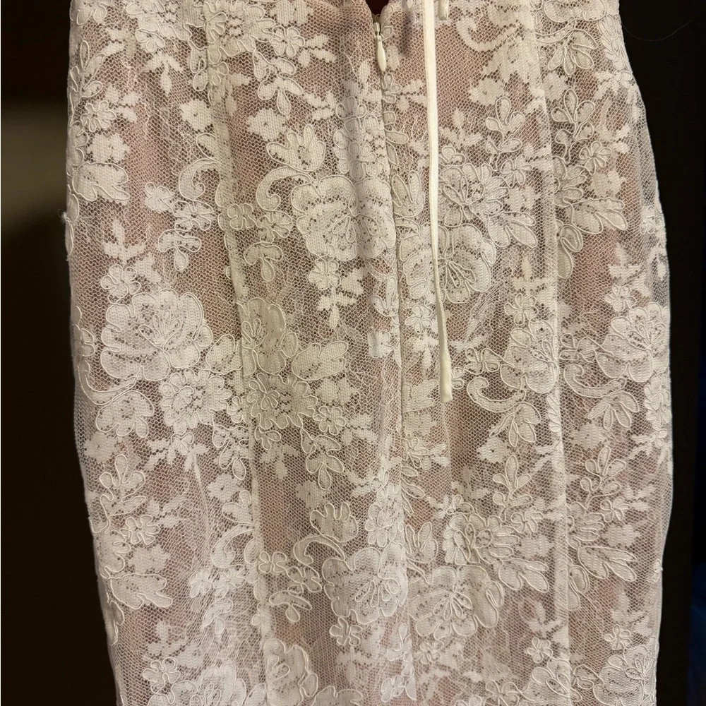 V. Chapman Betty Dress in White Chantilly Lace - Size 6 - Picture 7 of 8